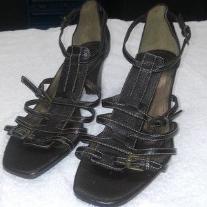 Tahari Shoes